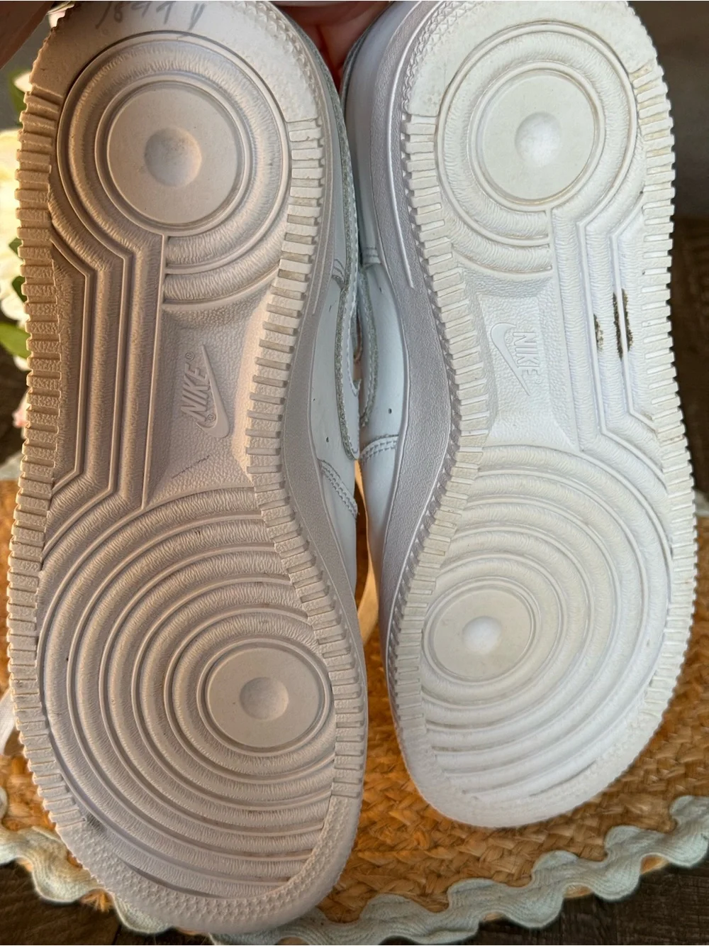 Nike Air Kids White Low-Top Sneakers